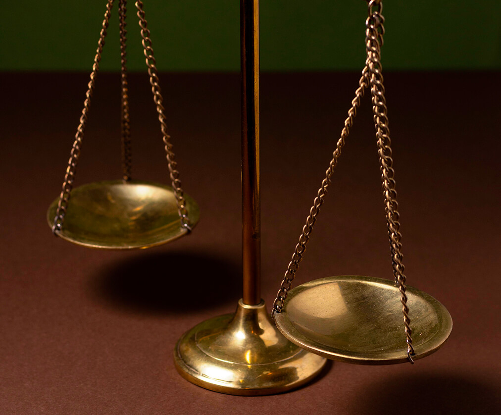 truth-concept-arrangement-with-balance-1-1.jpg